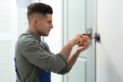 Commercial Window Caulking in Kansas City, KS
